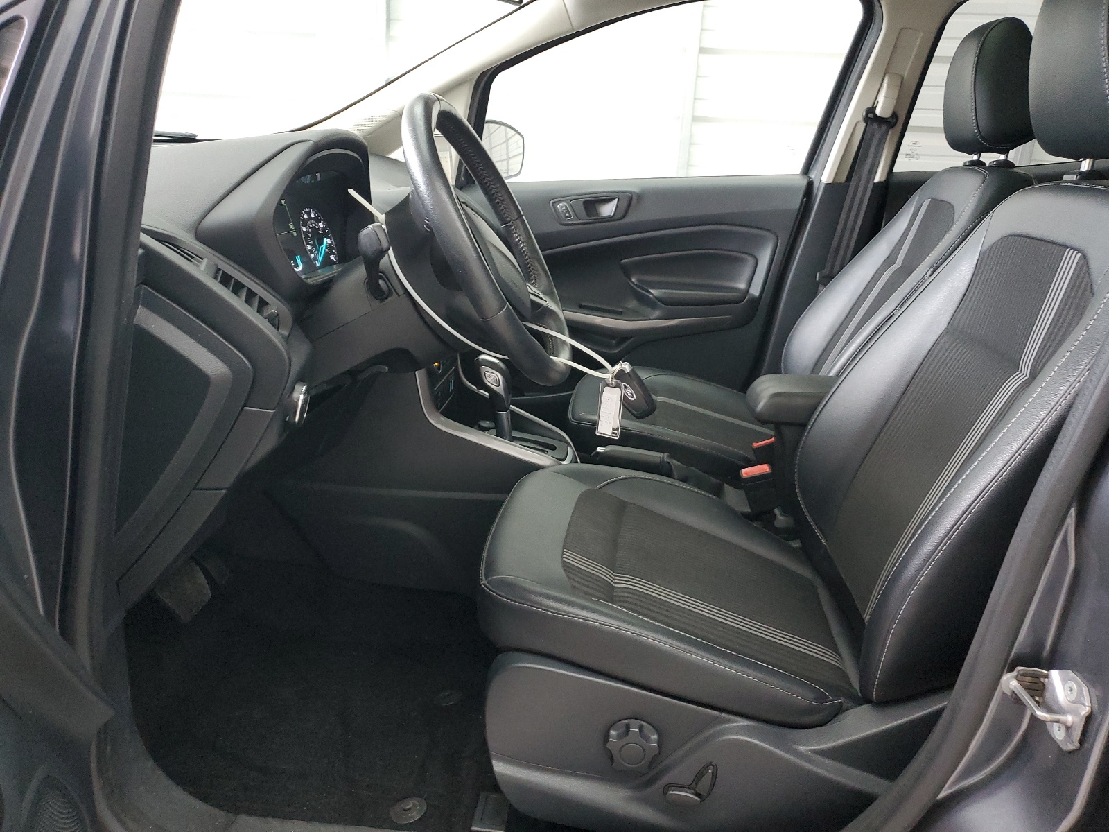 MAJ6S3JLXKC285196 2019 Ford Ecosport Ses