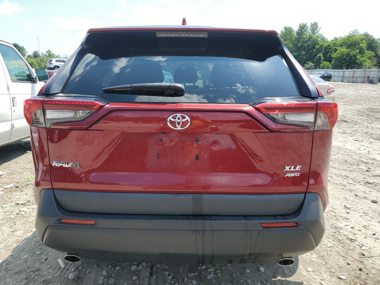 2T3P1RFV8MW216117 2021 Toyota Rav4 Xle