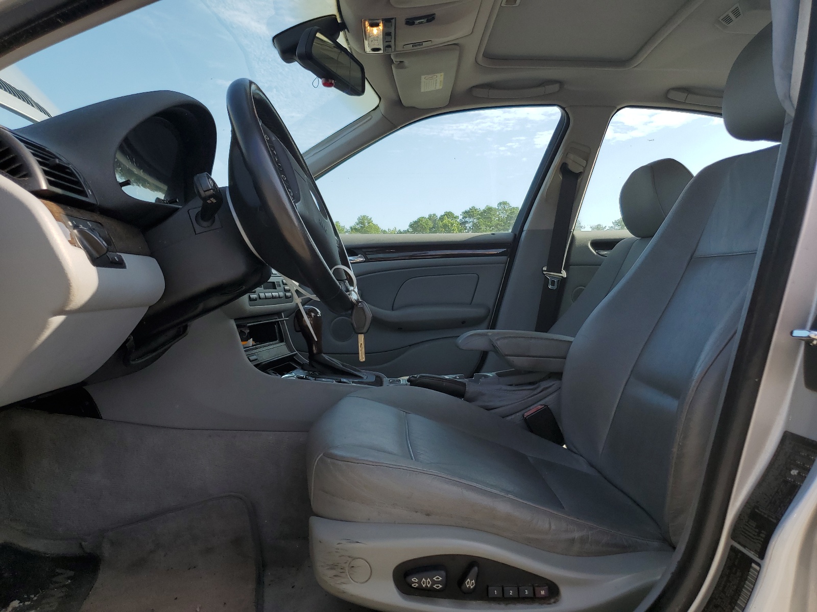 WBAET37473NJ28795 2003 BMW 325 I