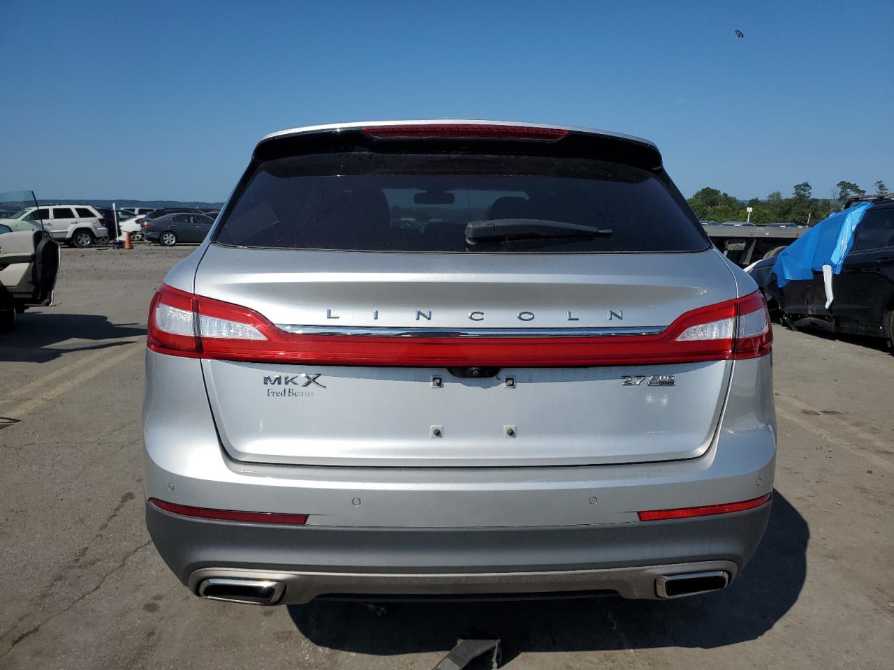 2LMTJ8LP3GBL60468 2016 Lincoln Mkx Reserve