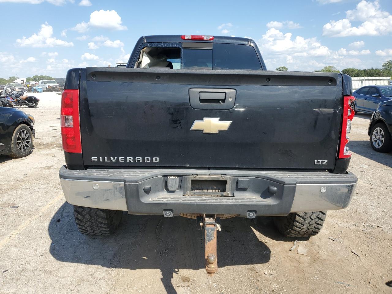 2007 Chevrolet Silverado K1500 Crew Cab VIN: 2GCFK13Y271592835 Lot: 69279334