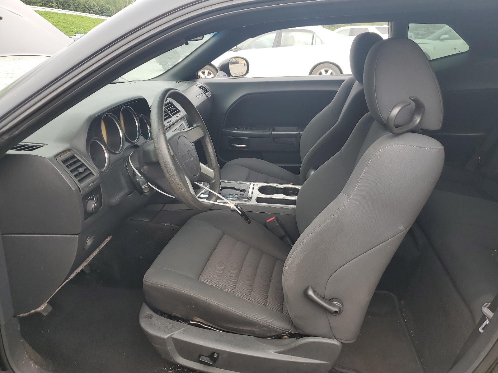 2B3CJ4DVXAH322974 2010 Dodge Challenger Se