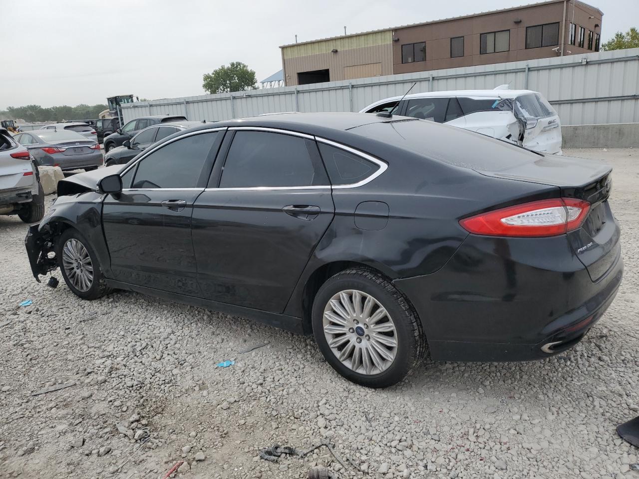 2016 Ford Fusion - Image 2