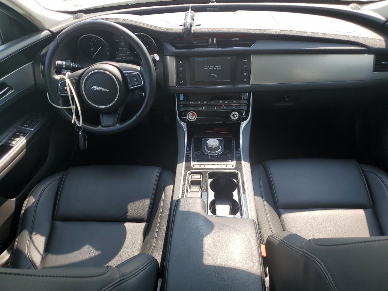 2017 Jaguar Xf Premium VIN: SAJBJ4BVXHCY40112 Lot: 65764204