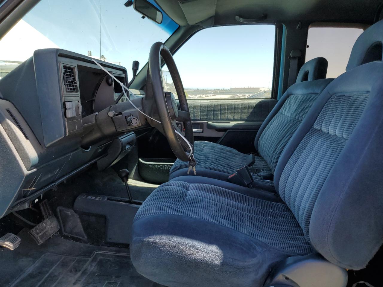 1993 Chevrolet Gmt-400 K1500 VIN: 2GCEK19K5P1216306 Lot: 67899284