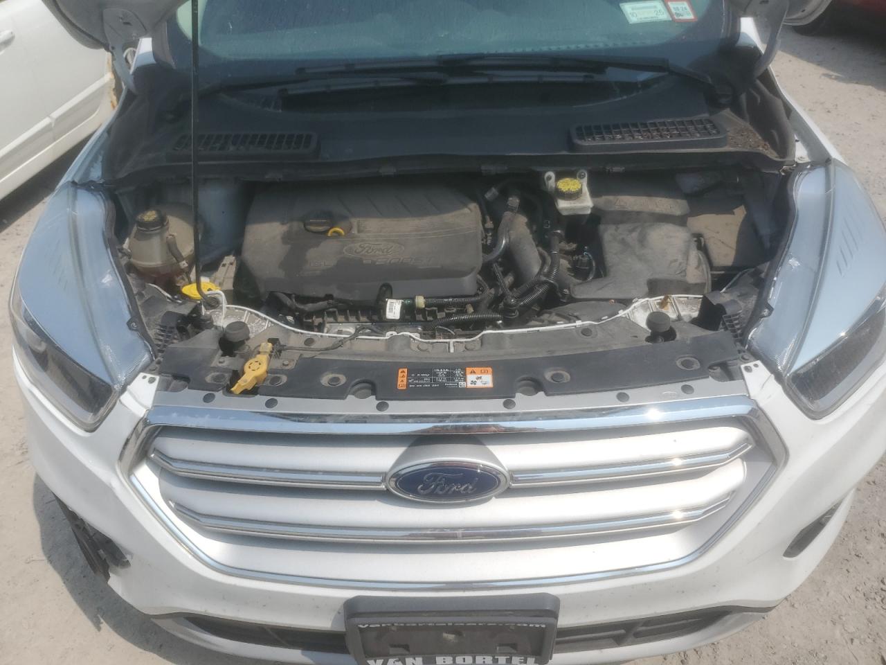 1FMCU9GD4JUD56438 2018 Ford Escape Se