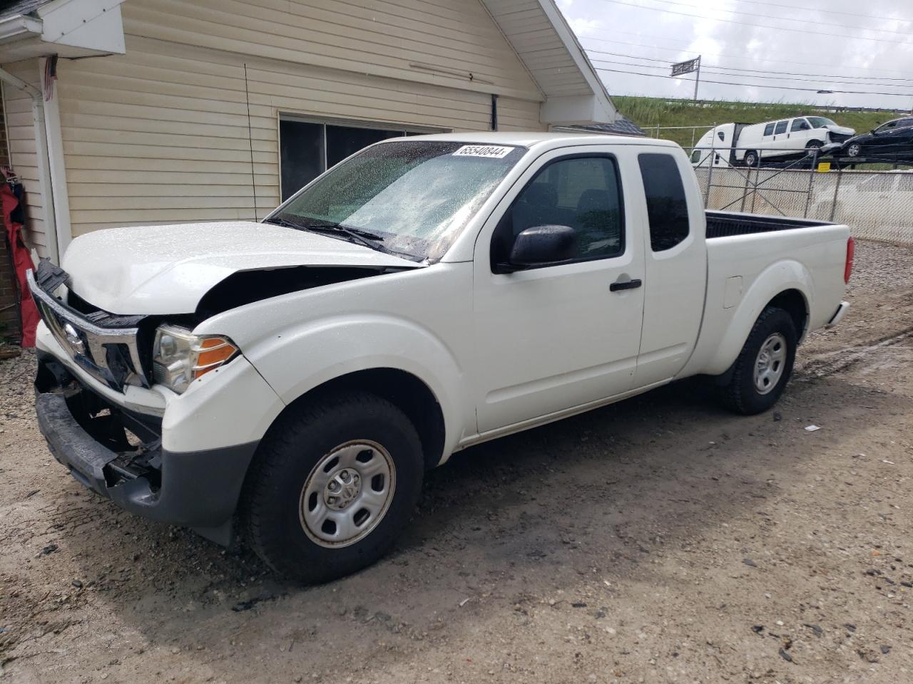 1N6BD0CTXHN708724 2017 NISSAN NAVARA - Image 1