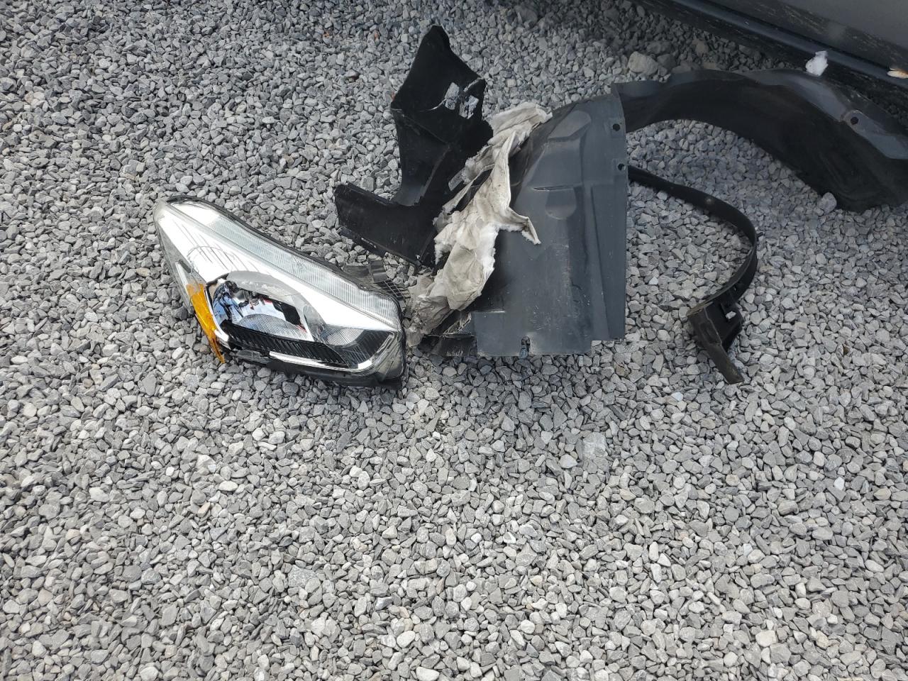 2017 Ford Escape Se VIN: 1FMCU9GD1HUA78334 Lot: 67463574