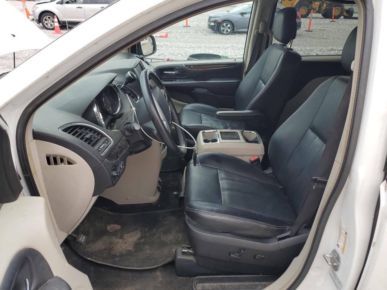 2016 Chrysler Town & Country Touring VIN: 2C4RC1BG1GR119688 Lot: 65600684