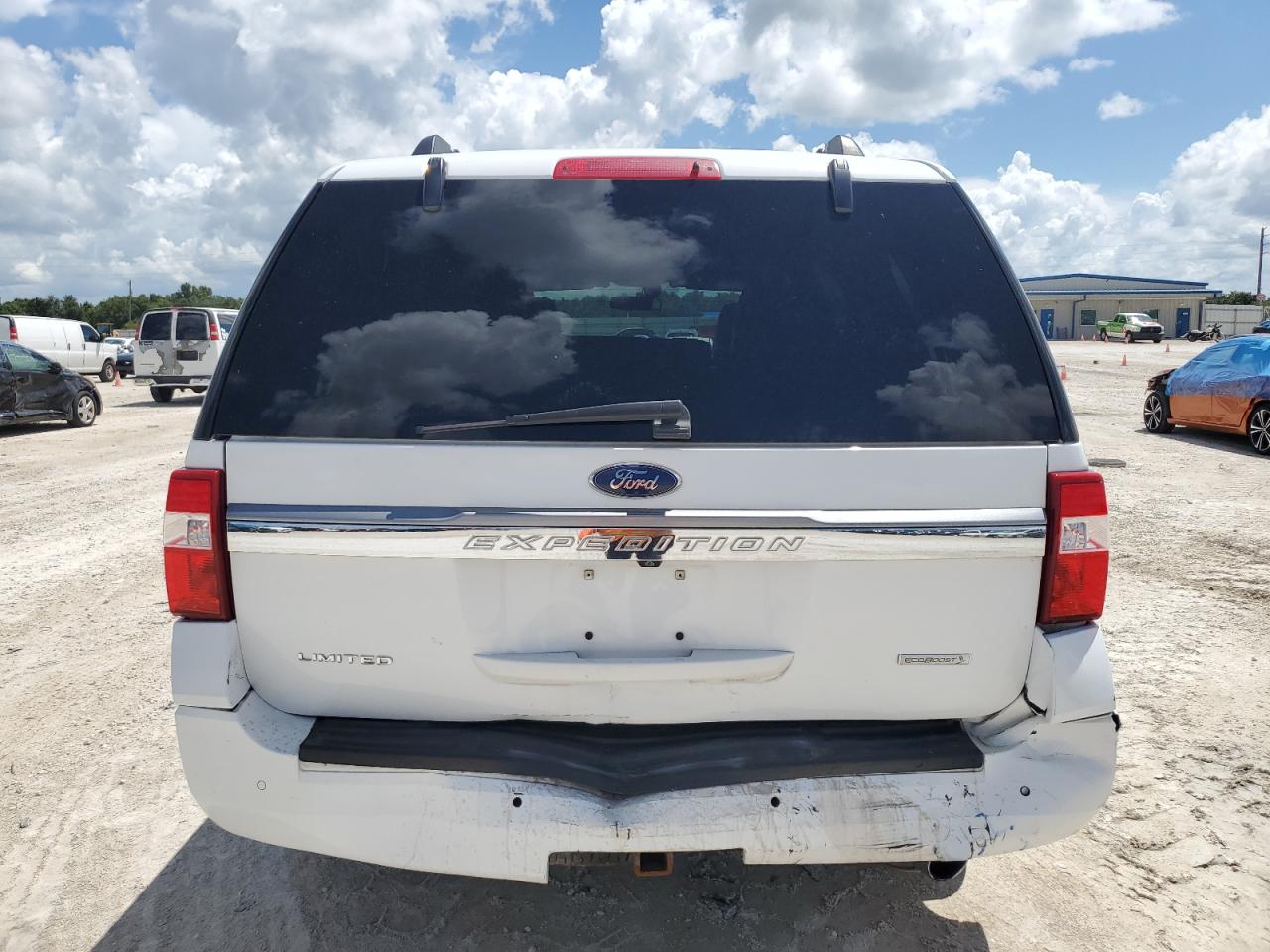 2017 Ford Expedition Limited VIN: 1FMJU1KT1HEA70266 Lot: 69401084