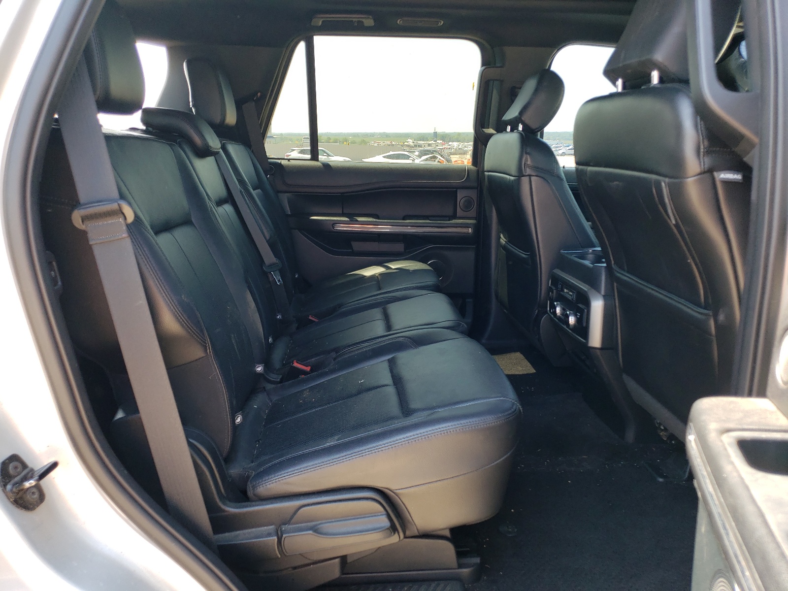 1FMJU1JT0JEA00393 2018 Ford Expedition Xlt