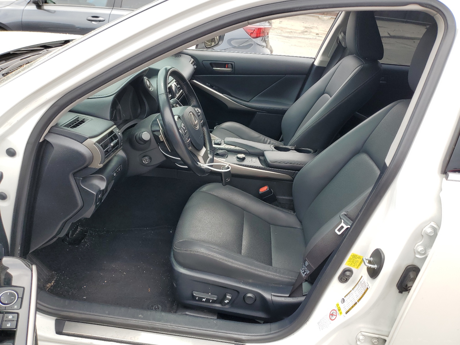 JTHBA1D23J5075446 2018 Lexus Is 300