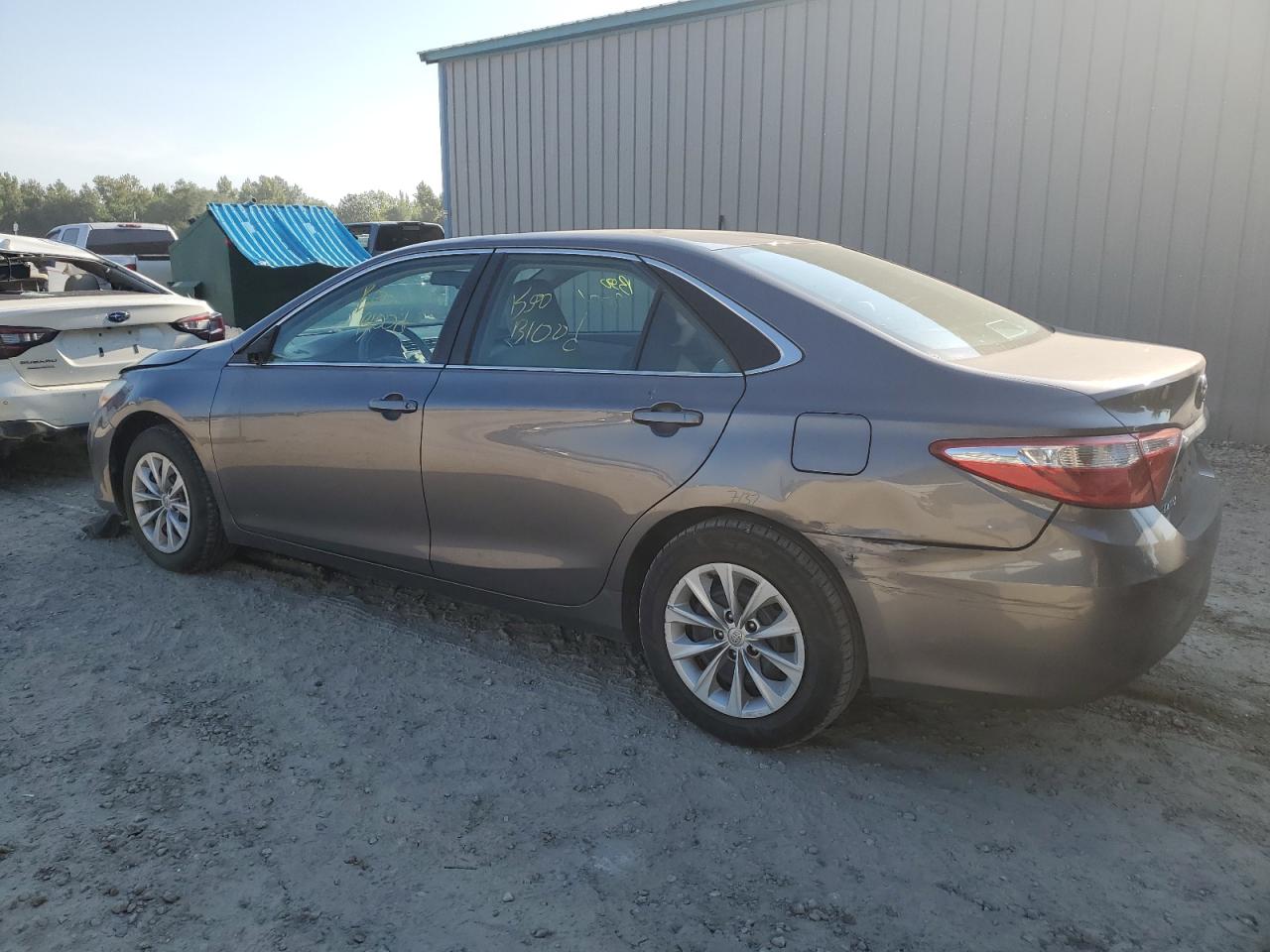 4T4BF1FK2GR526737 2016 TOYOTA CAMRY - Image 2