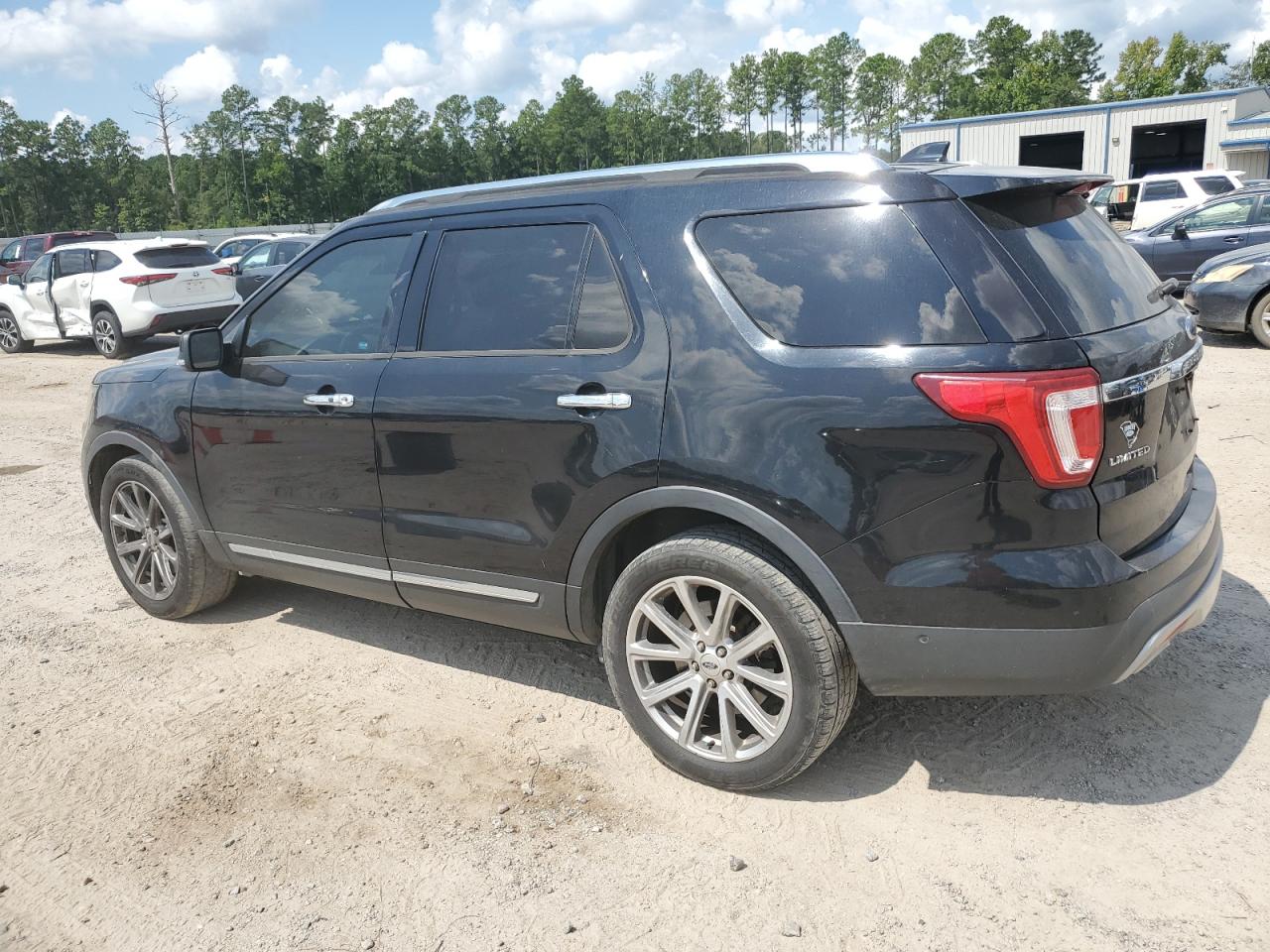 1FM5K7F88GGC81211 2016 FORD EXPLORER - Image 2