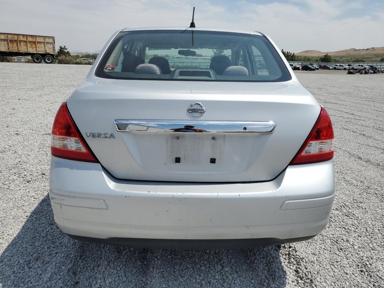 2008 Nissan Versa S VIN: 3N1BC11E88L386040 Lot: 65838024