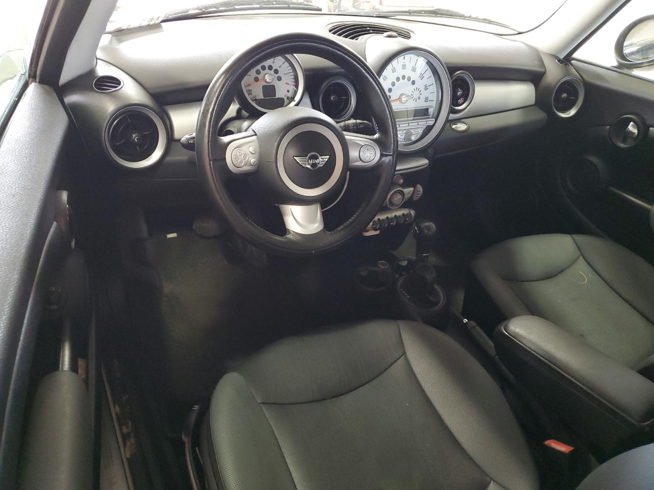 2010 Mini Cooper VIN: WMWMF3C53ATZ25135 Lot: 66155654