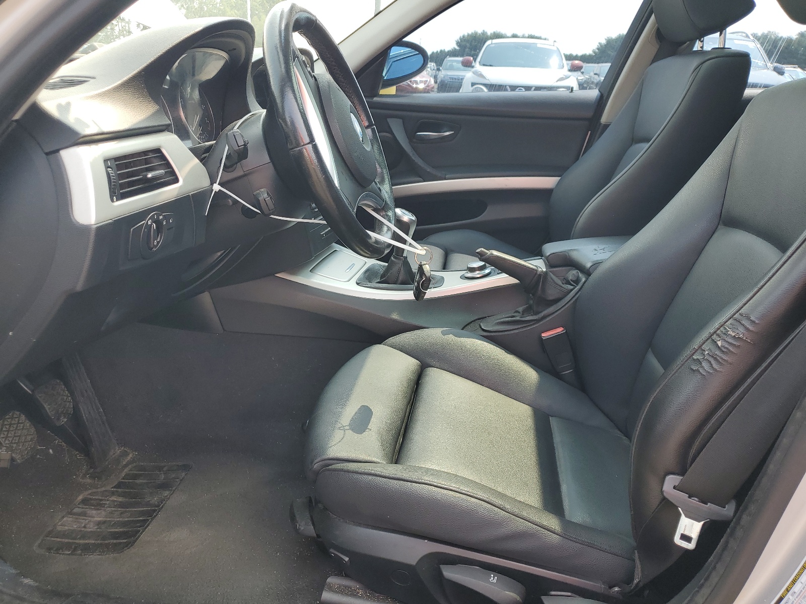 WBAVC73547A236133 2007 BMW 328 Xi Sulev