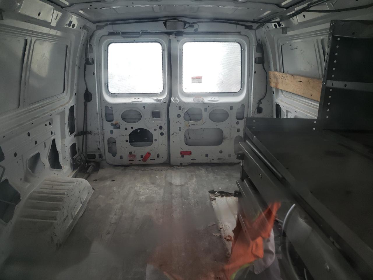 2010 Ford Econoline - Image 10