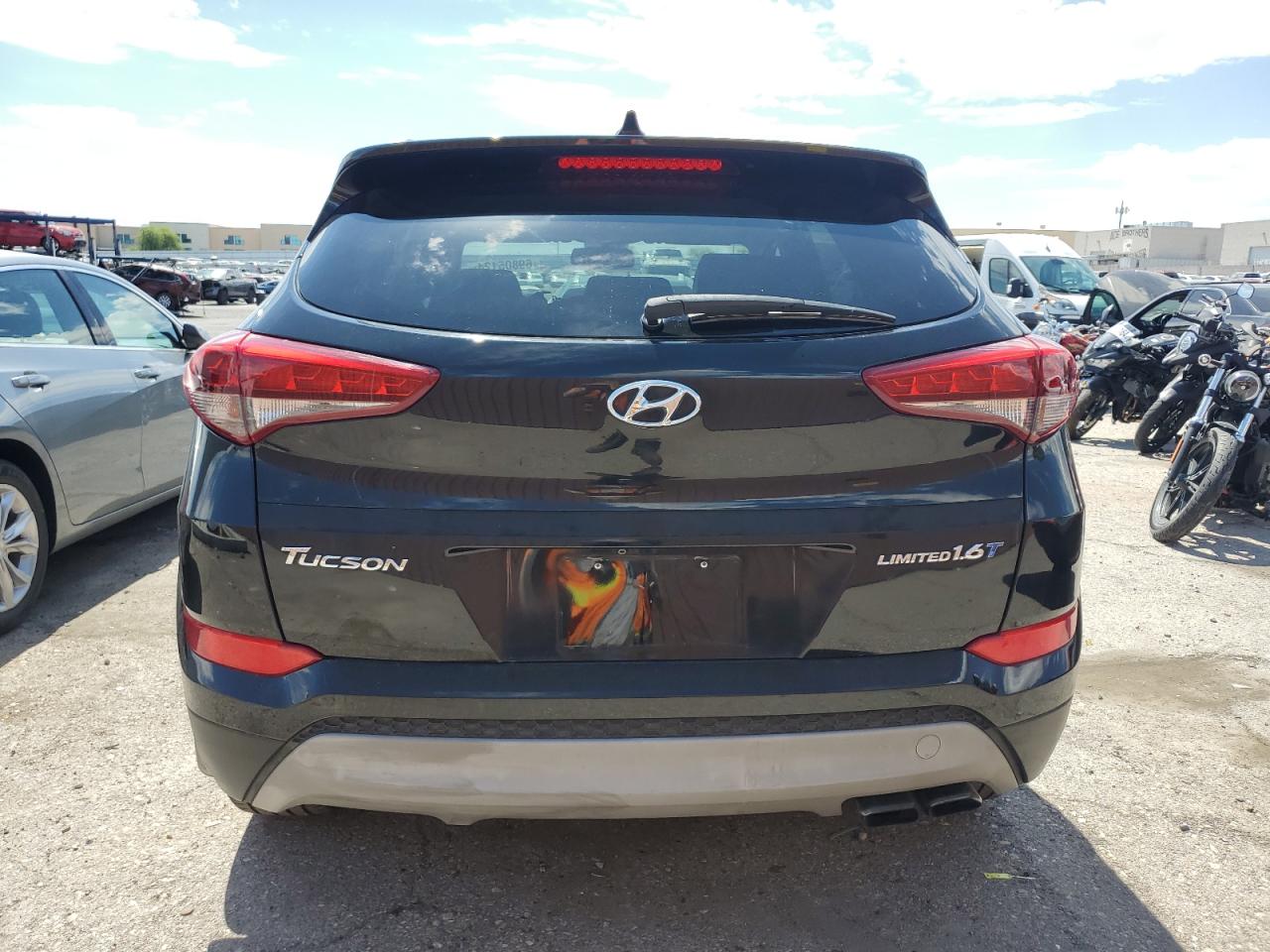 KM8J33A2XHU272620 2017 Hyundai Tucson Limited