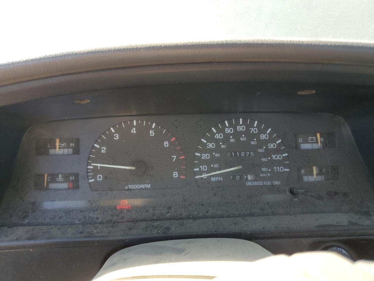 1992 Toyota Pickup - Image 9