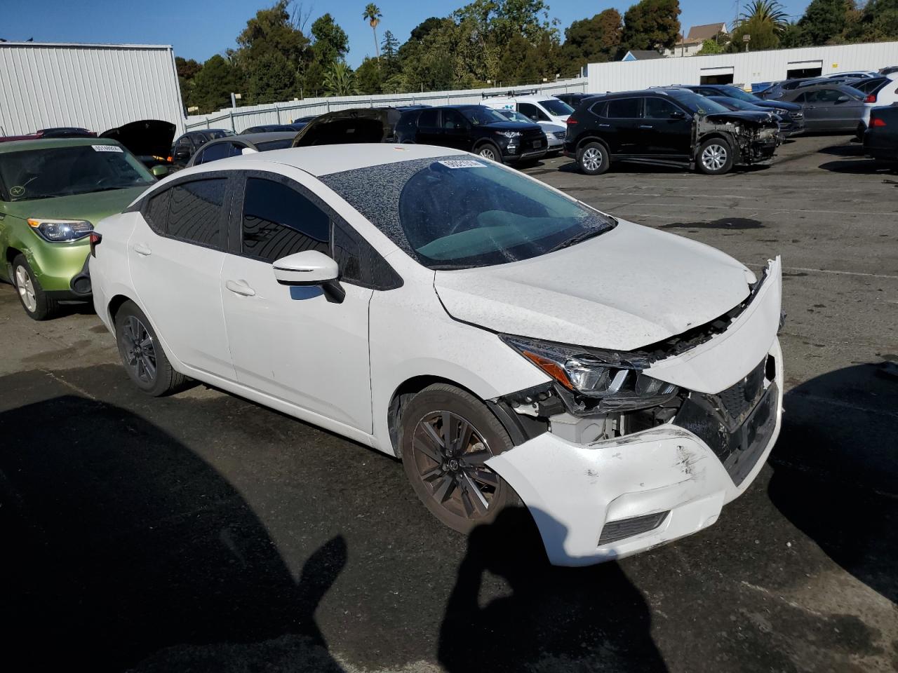 2021 Nissan Versa - Image 4