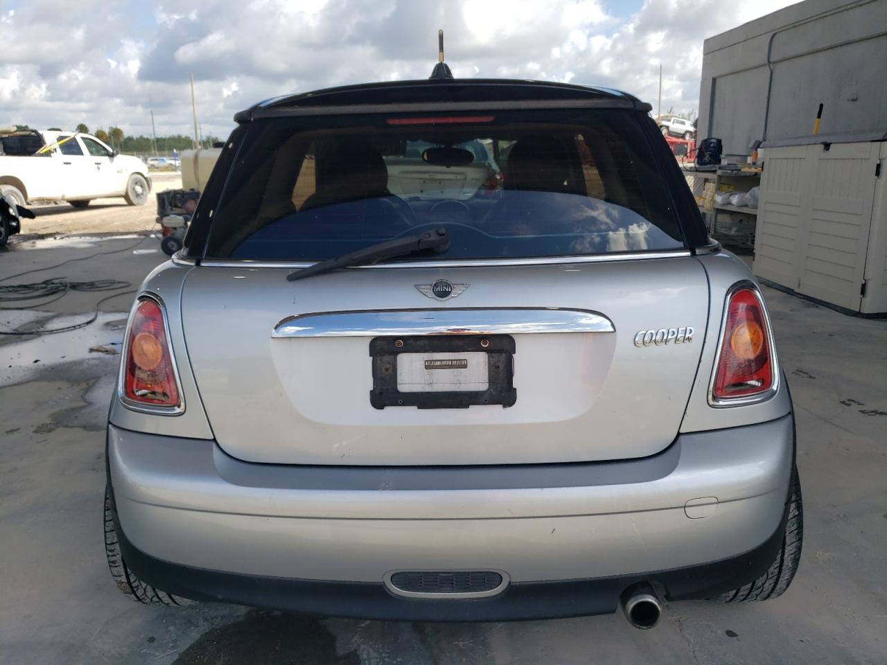 2007 Mini Cooper VIN: WMWMF33597TT54758 Lot: 67483394