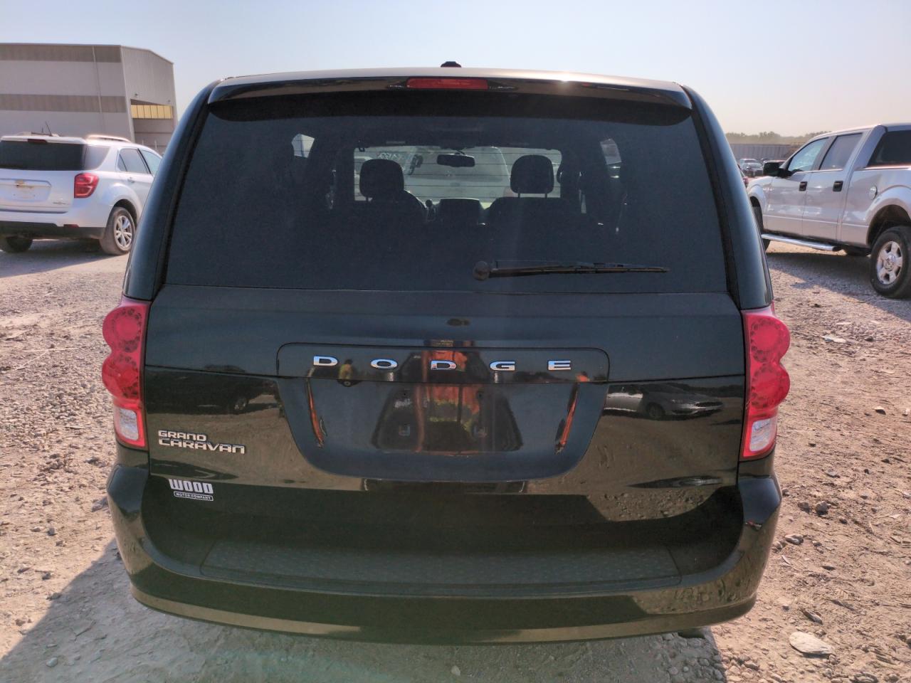 2C4RDGCGXFR581440 2015 Dodge Grand Caravan Sxt