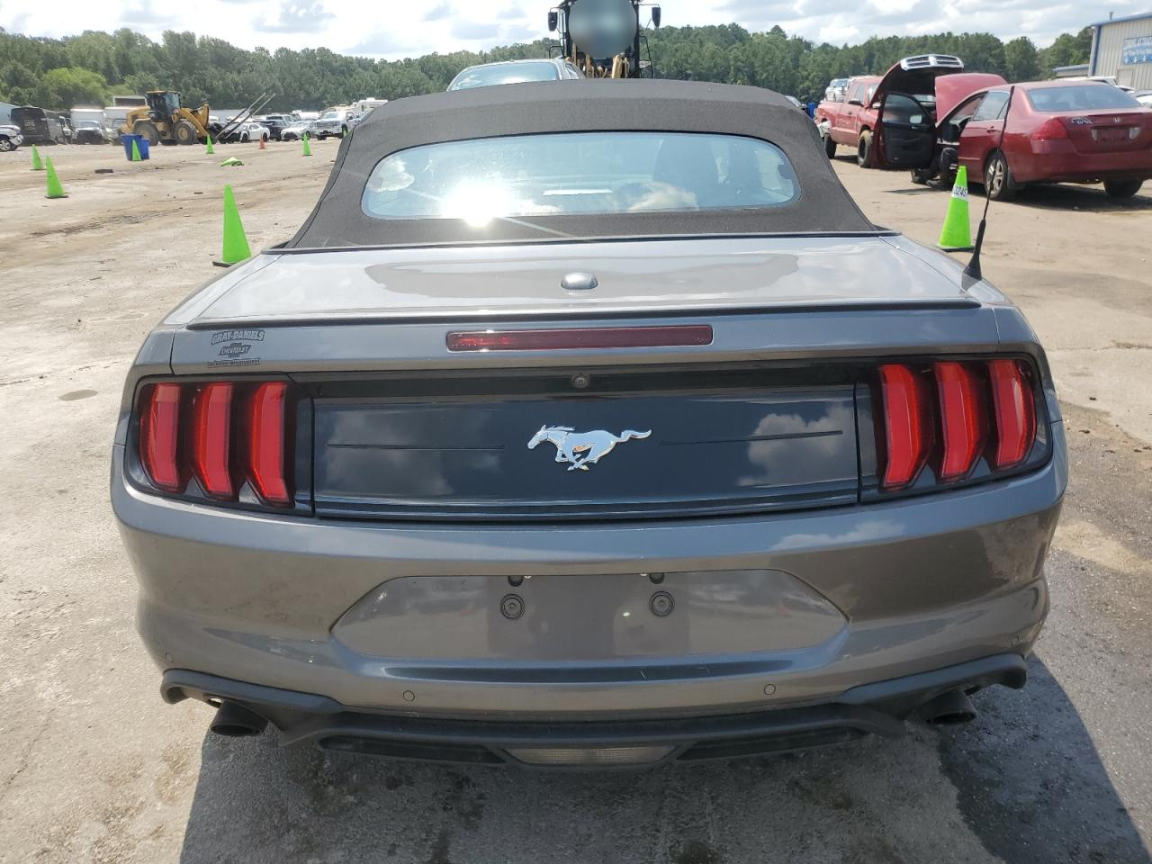 1FATP8UH2M5107458 2021 Ford Mustang