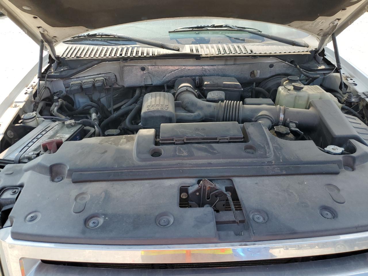 2010 Ford Expedition Xlt VIN: 1FMJU1F57AEA38763 Lot: 56595415