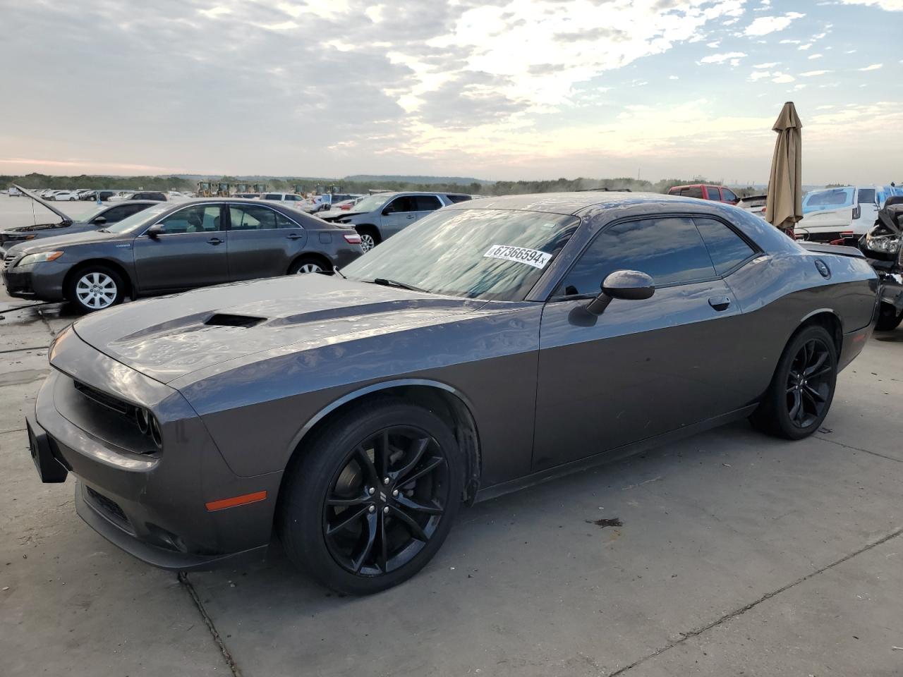 2C3CDZAG5HH600123 2017 DODGE CHALLENGER - Image 1