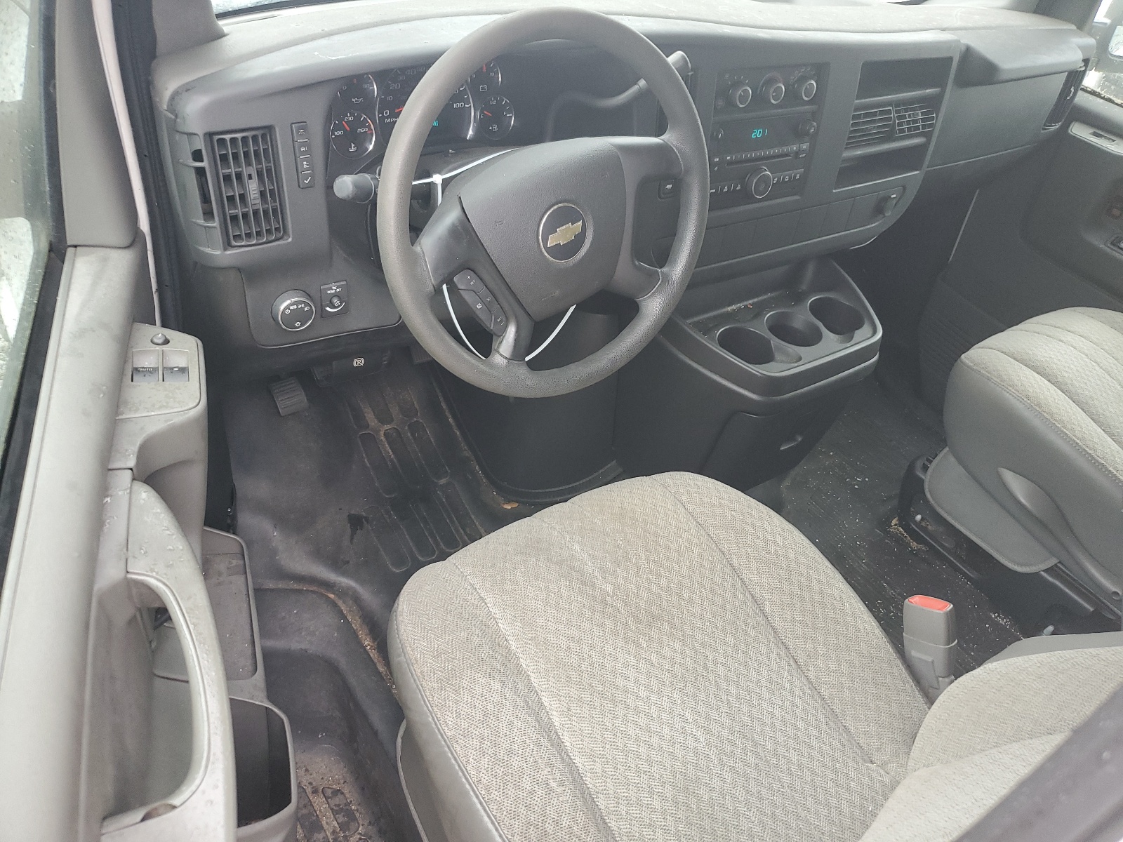 1GCGG25C381158749 2008 Chevrolet Express G2500