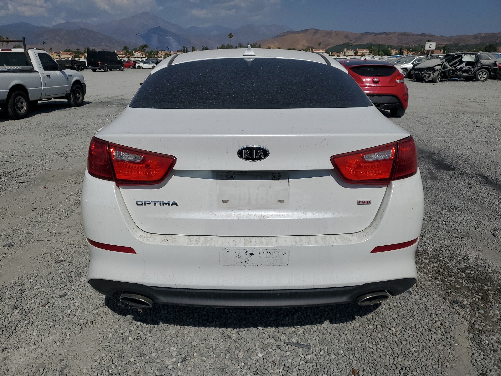 5XXGM4A70FG417065 2015 Kia Optima Lx