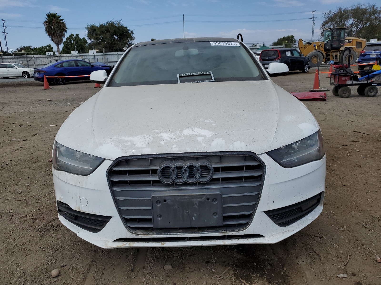 2013 Audi A4 Premium vin: WAUAFAFLXDN023446