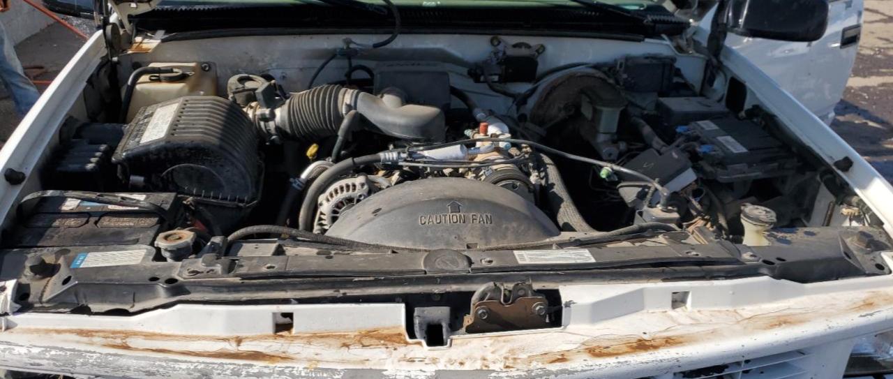 1999 Chevrolet Gmt-400 C2500 VIN: 1GBGC24R8XF015500 Lot: 66210654