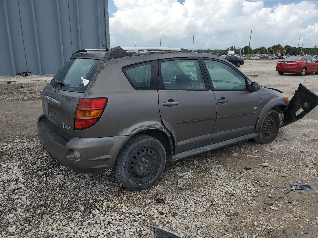2008 Pontiac Vibe - Image 3