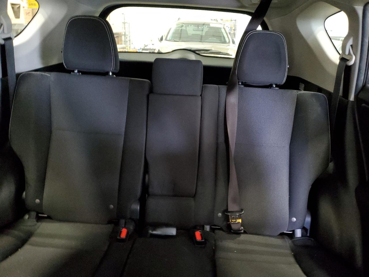 2017 Toyota Rav4 Xle VIN: JTMRFREV3HJ710188 Lot: 65933284