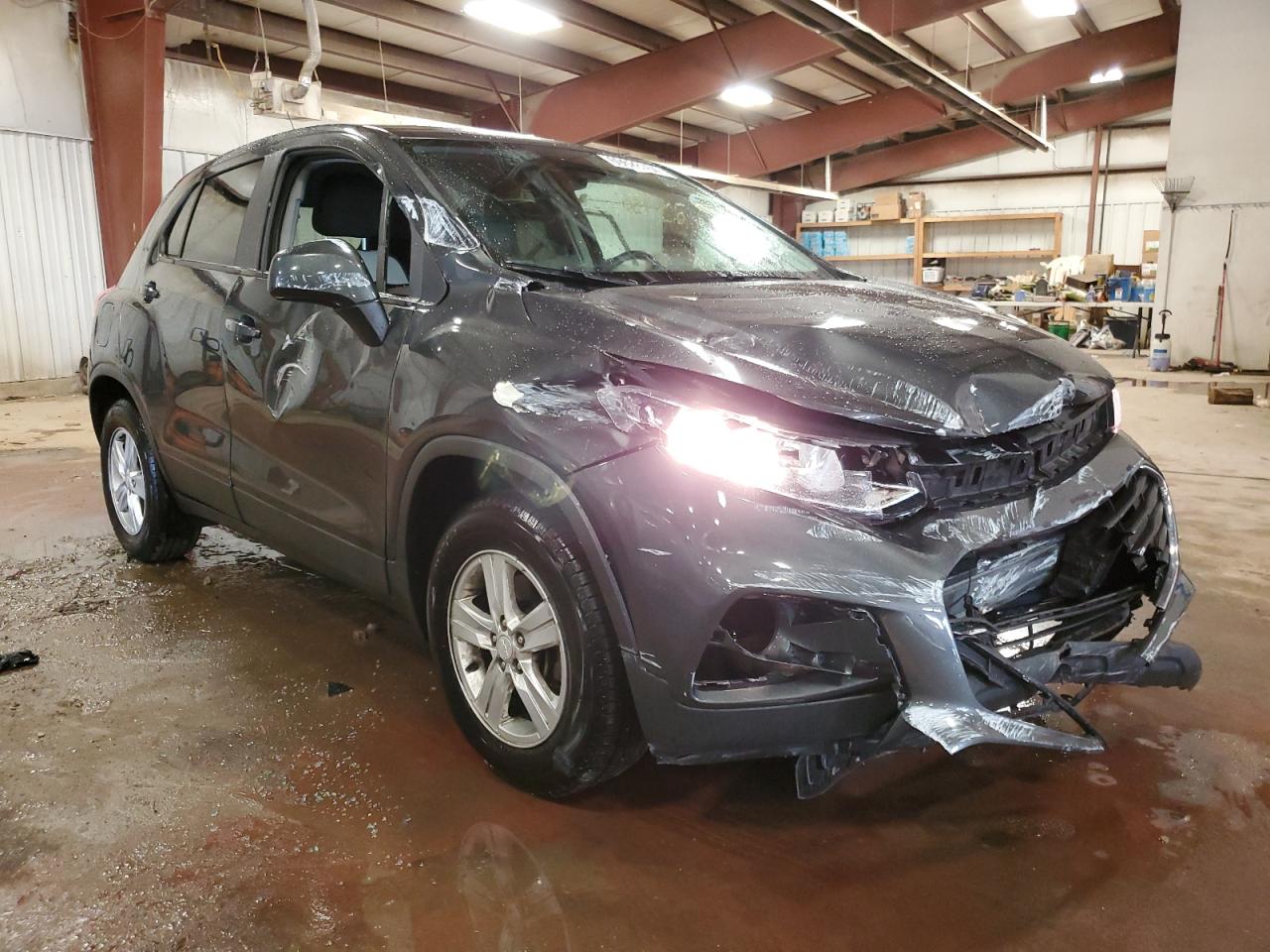 VIN 3GNCJKSB0LL273832 2020 CHEVROLET TRAX no.4