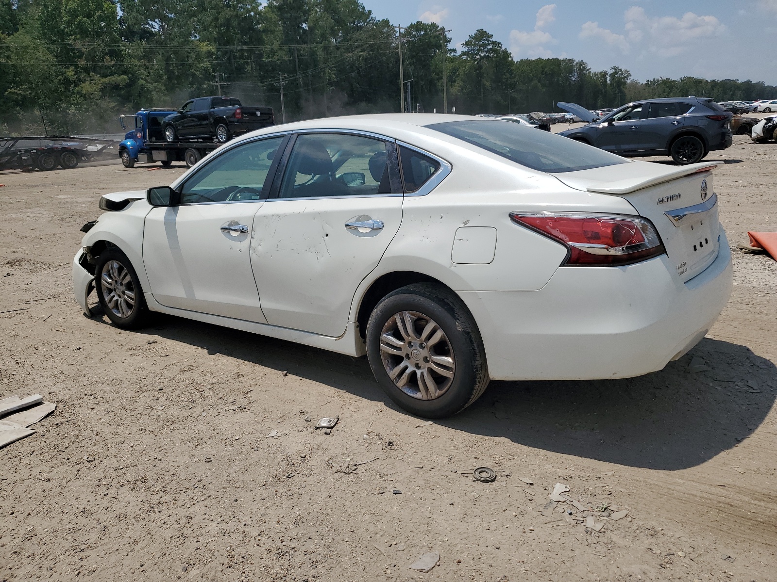 2014 Nissan Altima 2.5 vin: 1N4AL3AP6EC157939