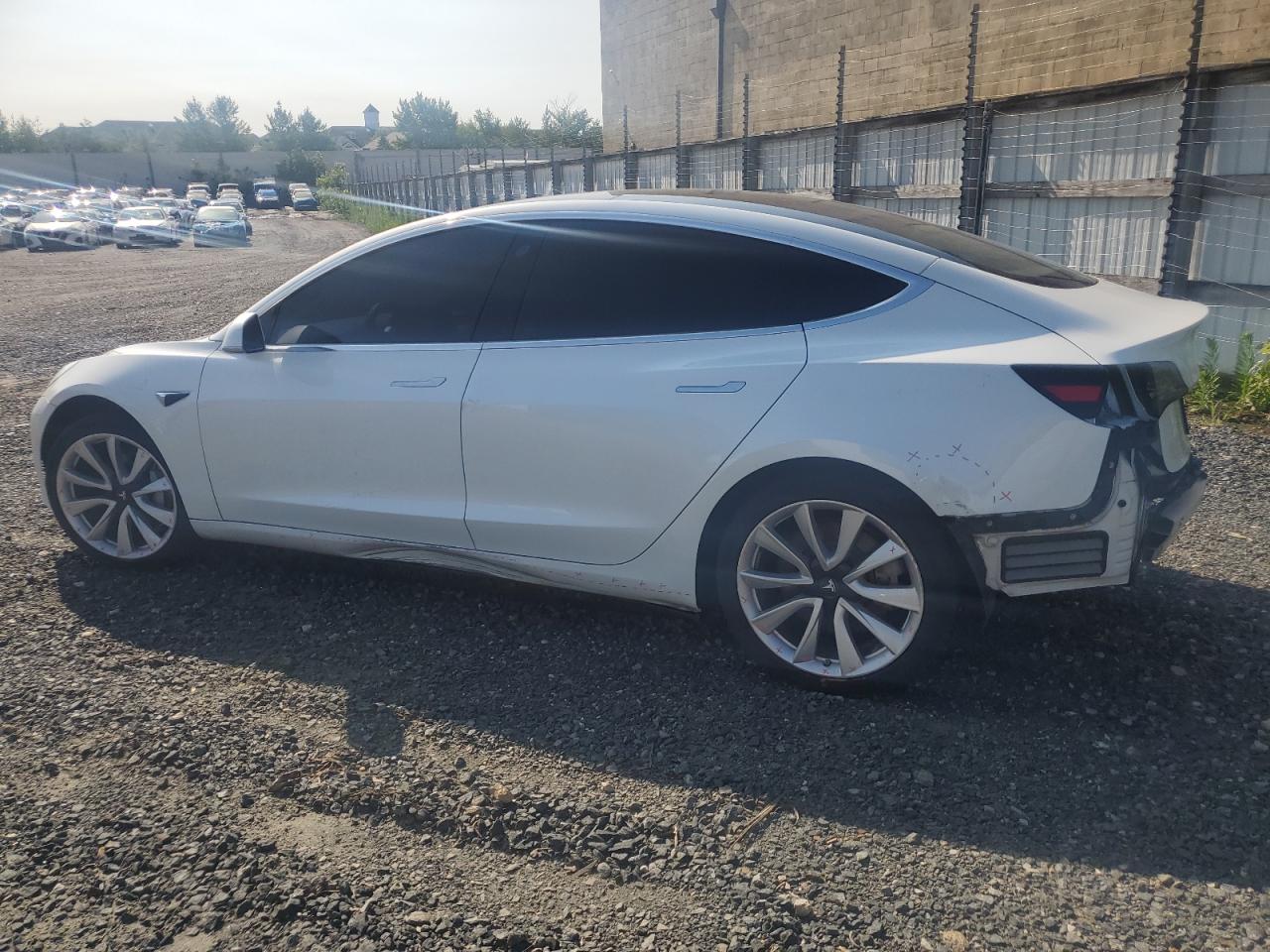 5YJ3E1EB0KF437726 2019 TESLA MODEL 3 - Image 2