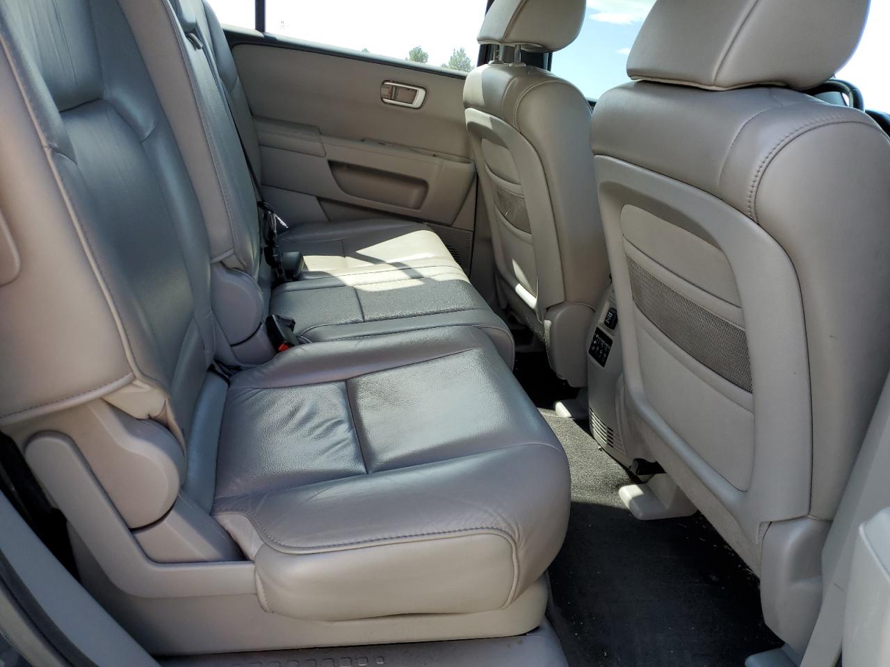 2011 Honda Pilot Exl VIN: 5FNYF4H68BB036752 Lot: 68936474