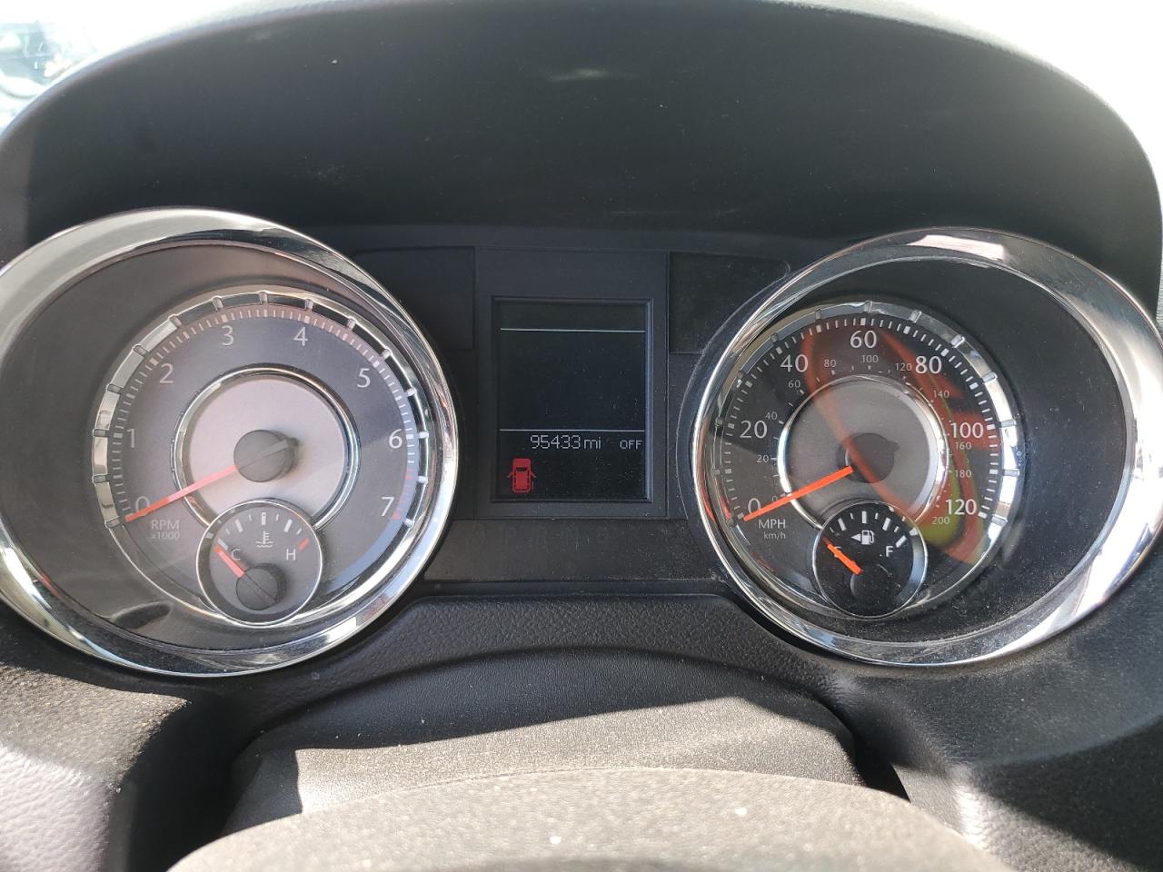 2011 Chrysler Town & Country Touring L VIN: 2A4RR8DG5BR635771 Lot: 66927844