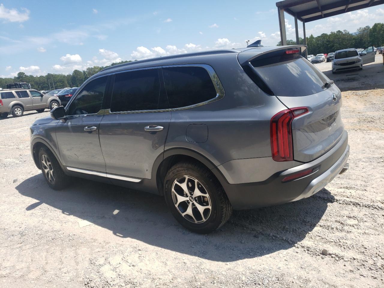 5XYP34HC4LG011710 2020 KIA TELLURIDE - Image 2