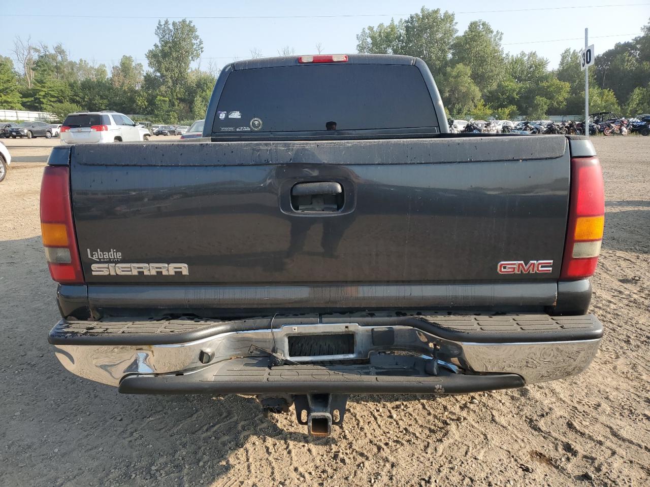 2003 GMC New Sierra K1500 VIN: 2GTEK19T531298556 Lot: 67139784