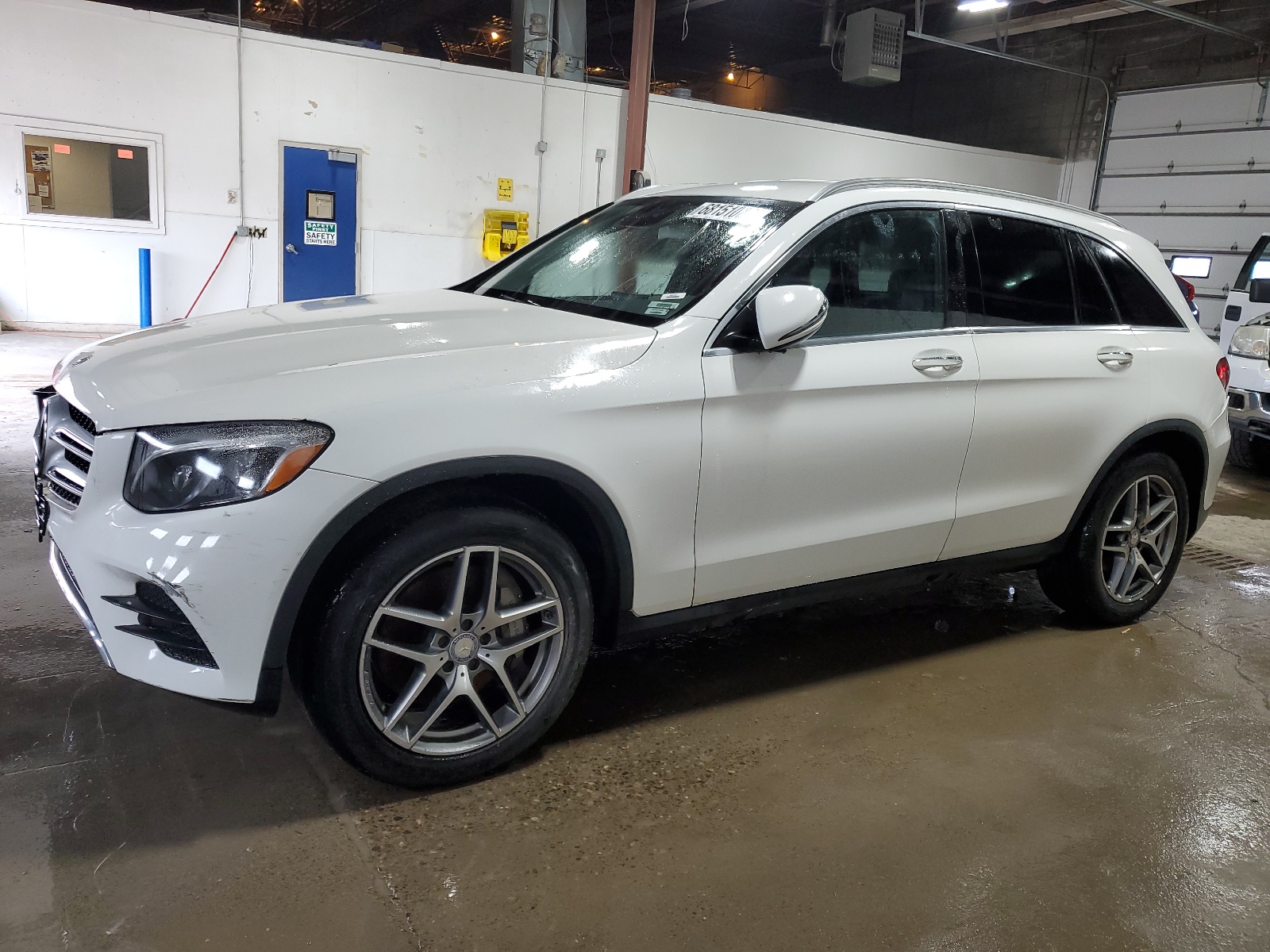 WDC0G4KB7GF092663 2016 Mercedes-Benz Glc 300 4Matic