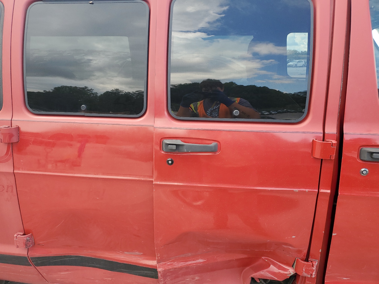 2B5WB35Z3XK531675 1999 Dodge Ram Wagon B3500