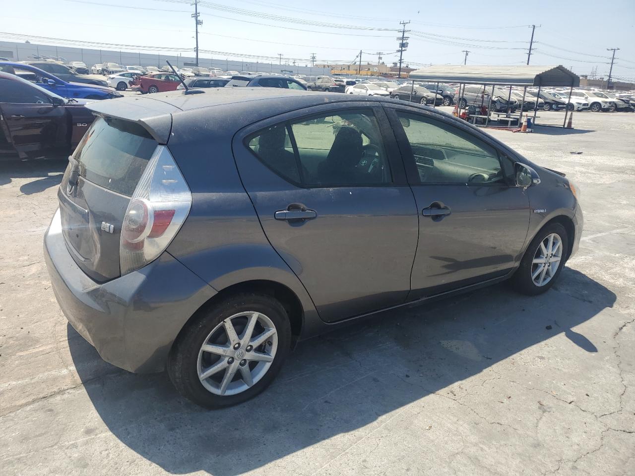 VIN JTDKDTB35D1053220 2013 TOYOTA PRIUS no.3