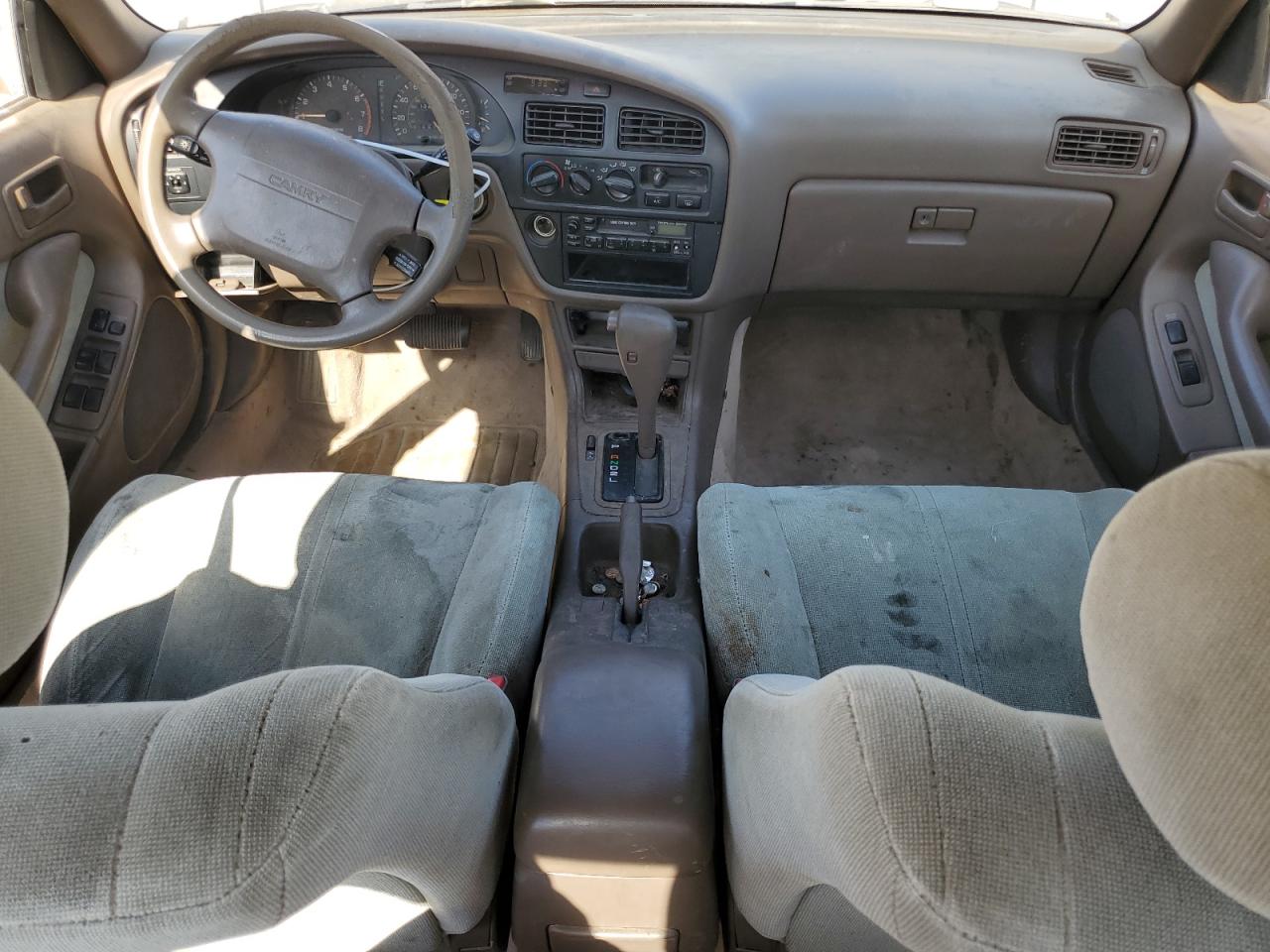 1993 Toyota Camry Le VIN: JT2SK12E4P0175789 Lot: 66755914