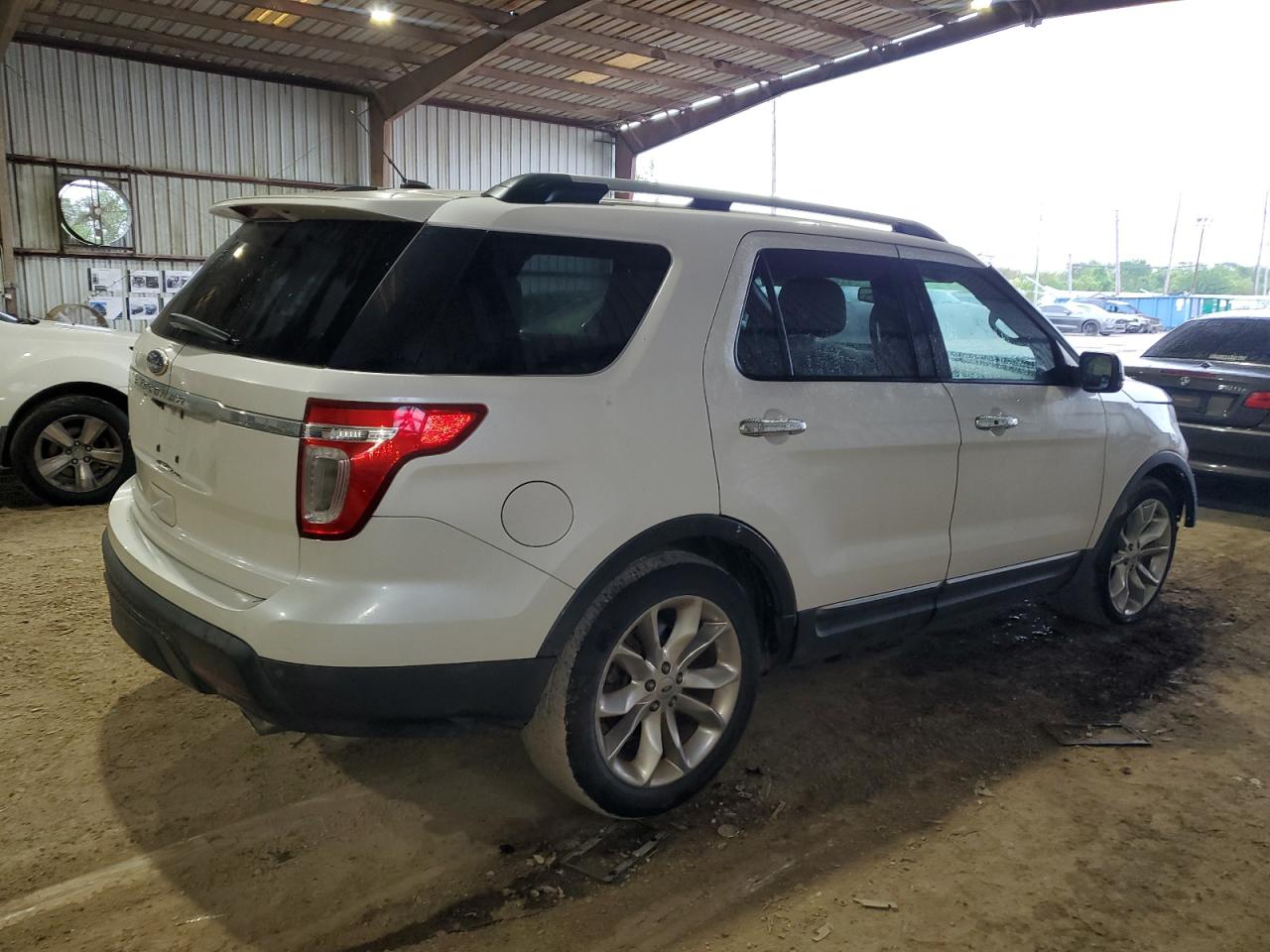 2011 Ford Explorer - Image 3