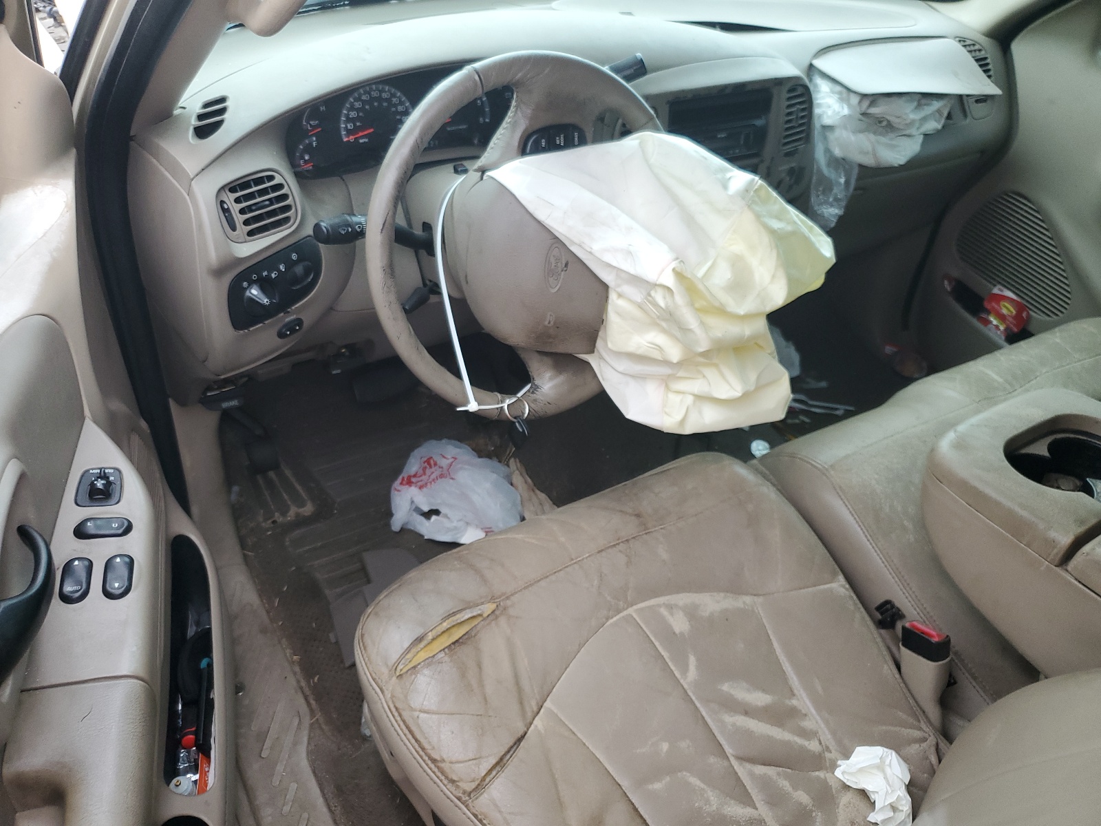 1FTRX18L7YNC33489 2000 Ford F150