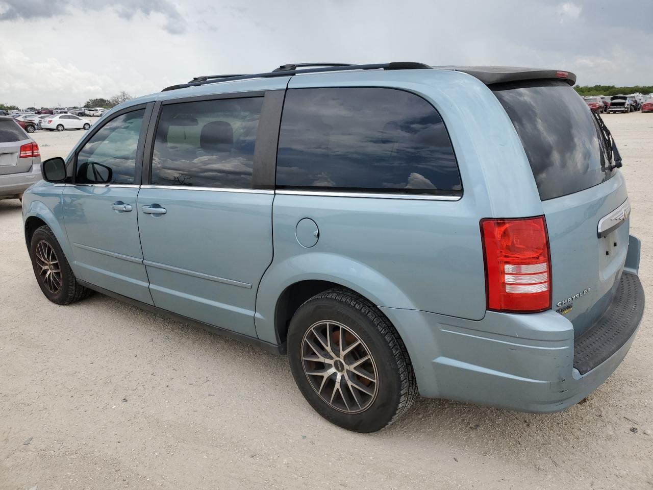 2010 Chrysler Town & Country Lx VIN: 2A4RR4DE3AR344434 Lot: 69239464